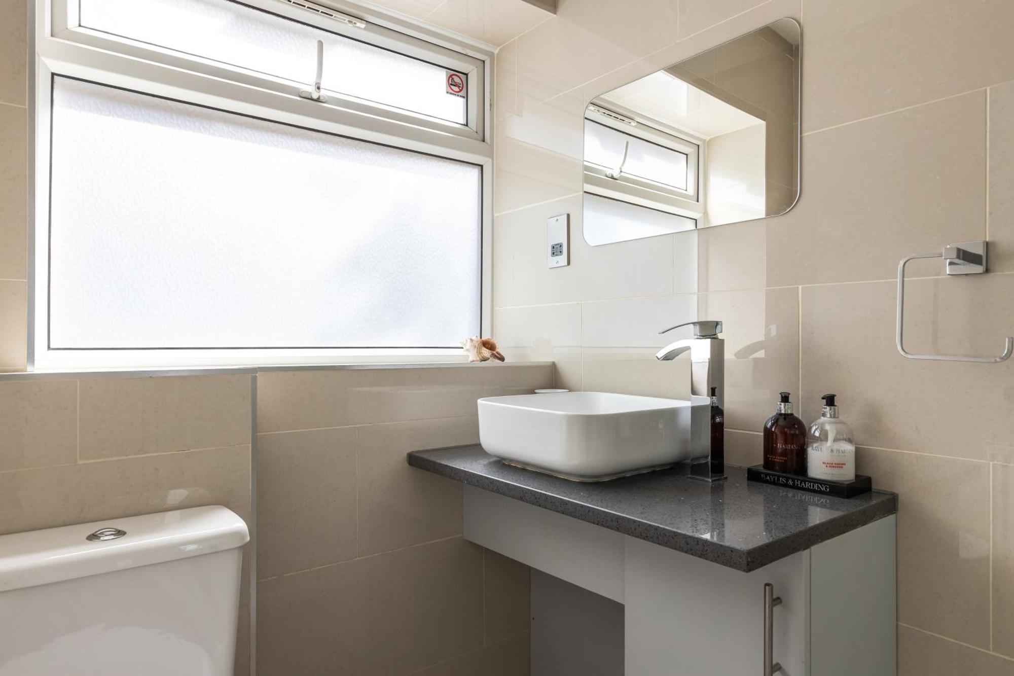King Studio Apartment With Garden And Parking Stadtteil Stadtteil Ealing Exterior foto
