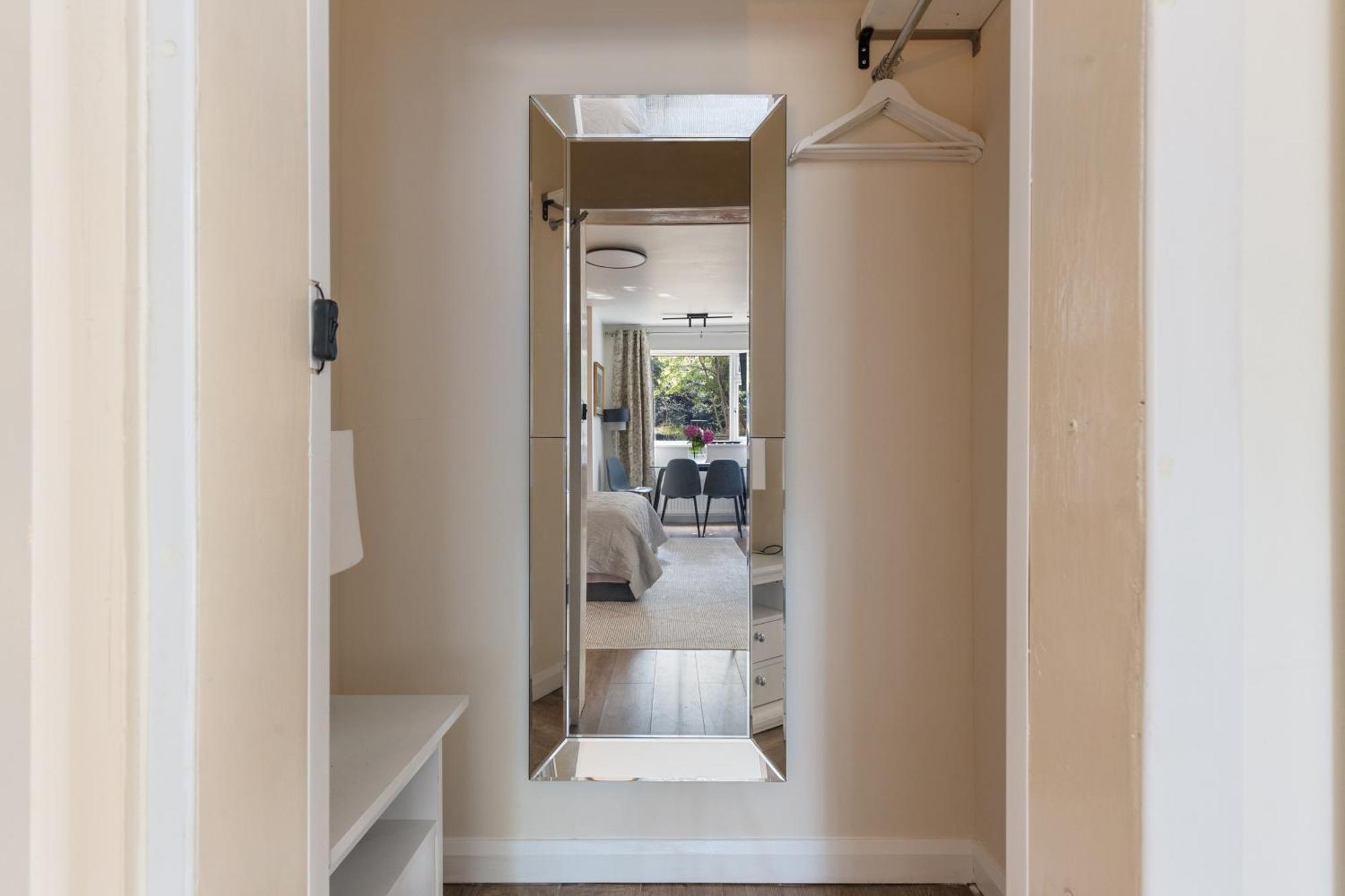 King Studio Apartment With Garden And Parking Stadtteil Stadtteil Ealing Exterior foto