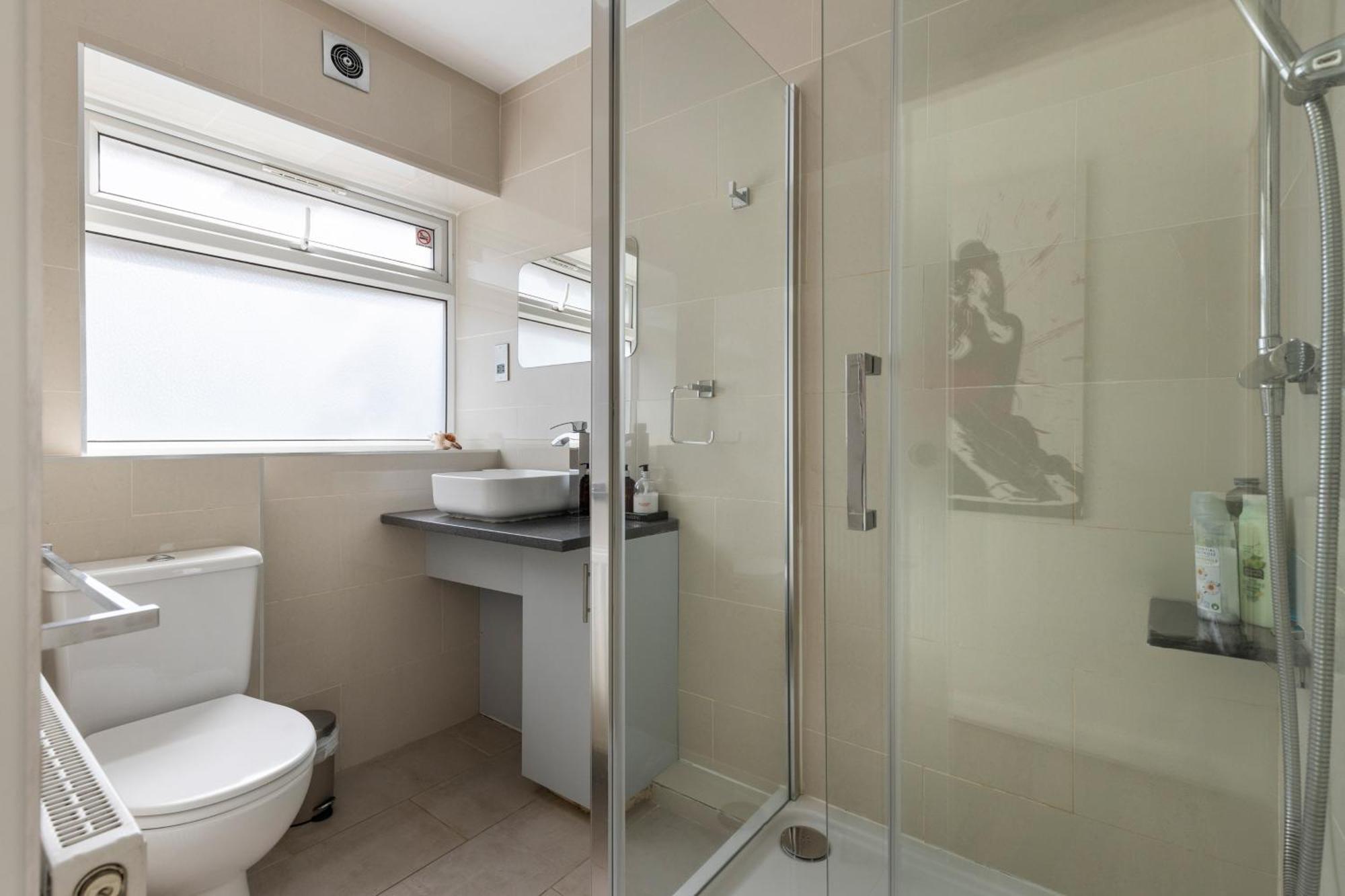 King Studio Apartment With Garden And Parking Stadtteil Stadtteil Ealing Exterior foto